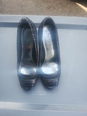 White House Black Market Women's Peep-Toe Pumps in Metallic Black